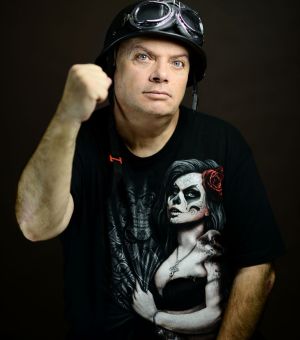 Krzysztof Skiba stand-up: Radio Wolny Budapeszt